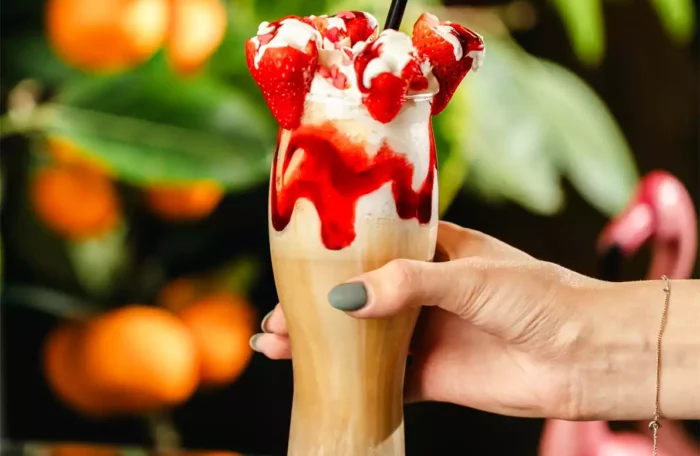 Cafe Mondial-strawberry